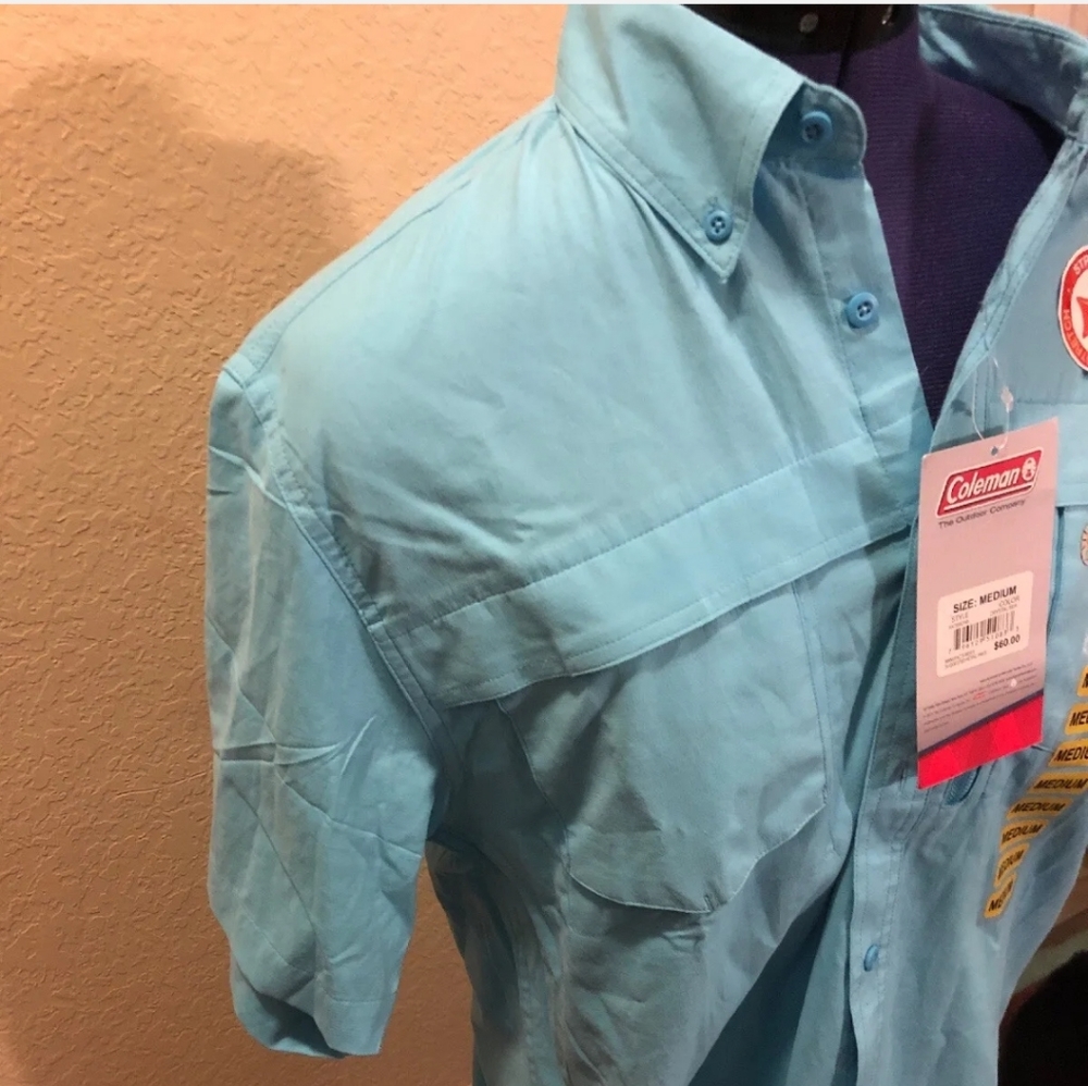Coleman NWT Button Down Medium Outdoor Crystal Sea Blue SS Shirt Top Ret$60